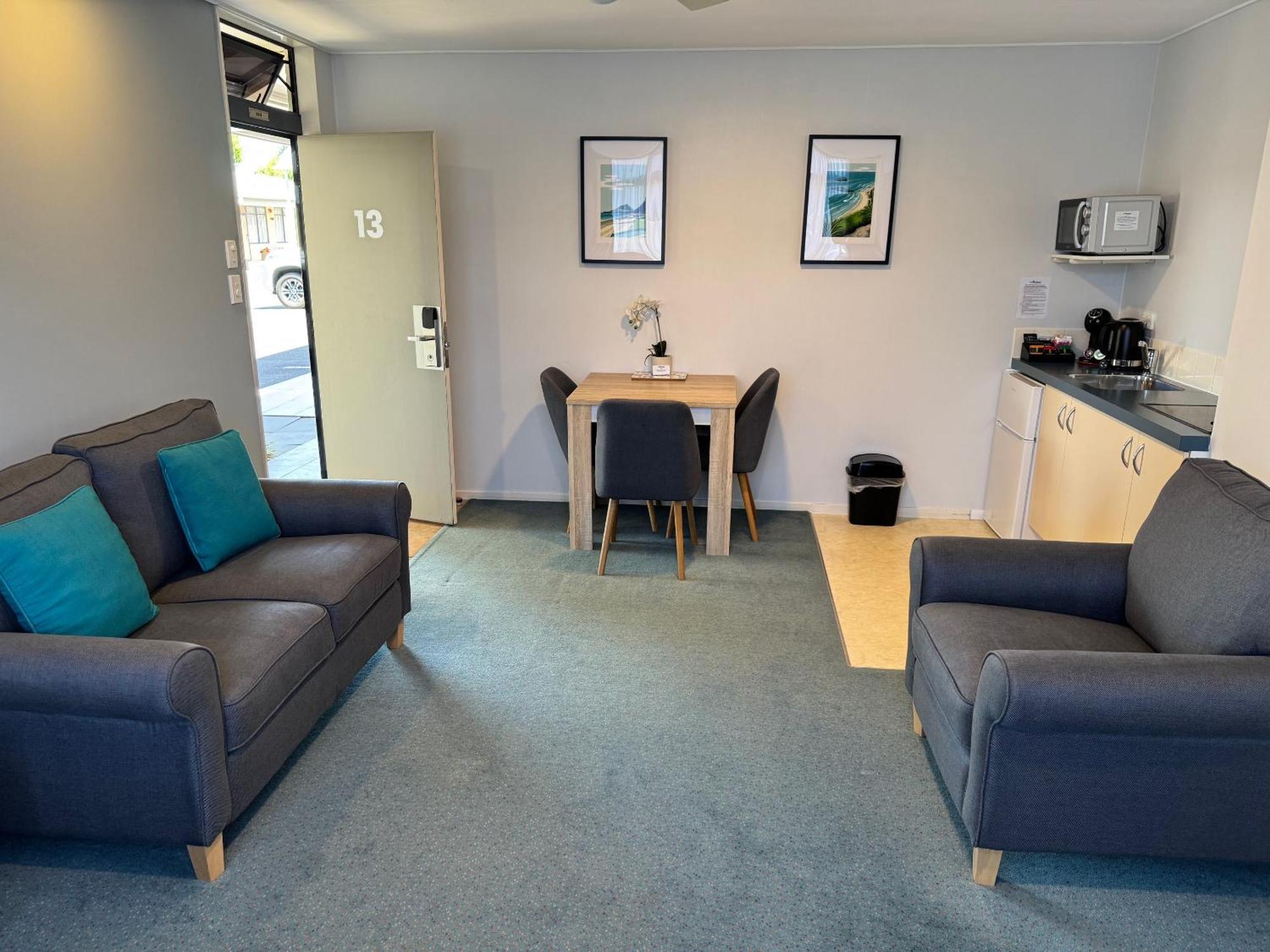 Academy Motor Inn Tauranga Bagian luar foto