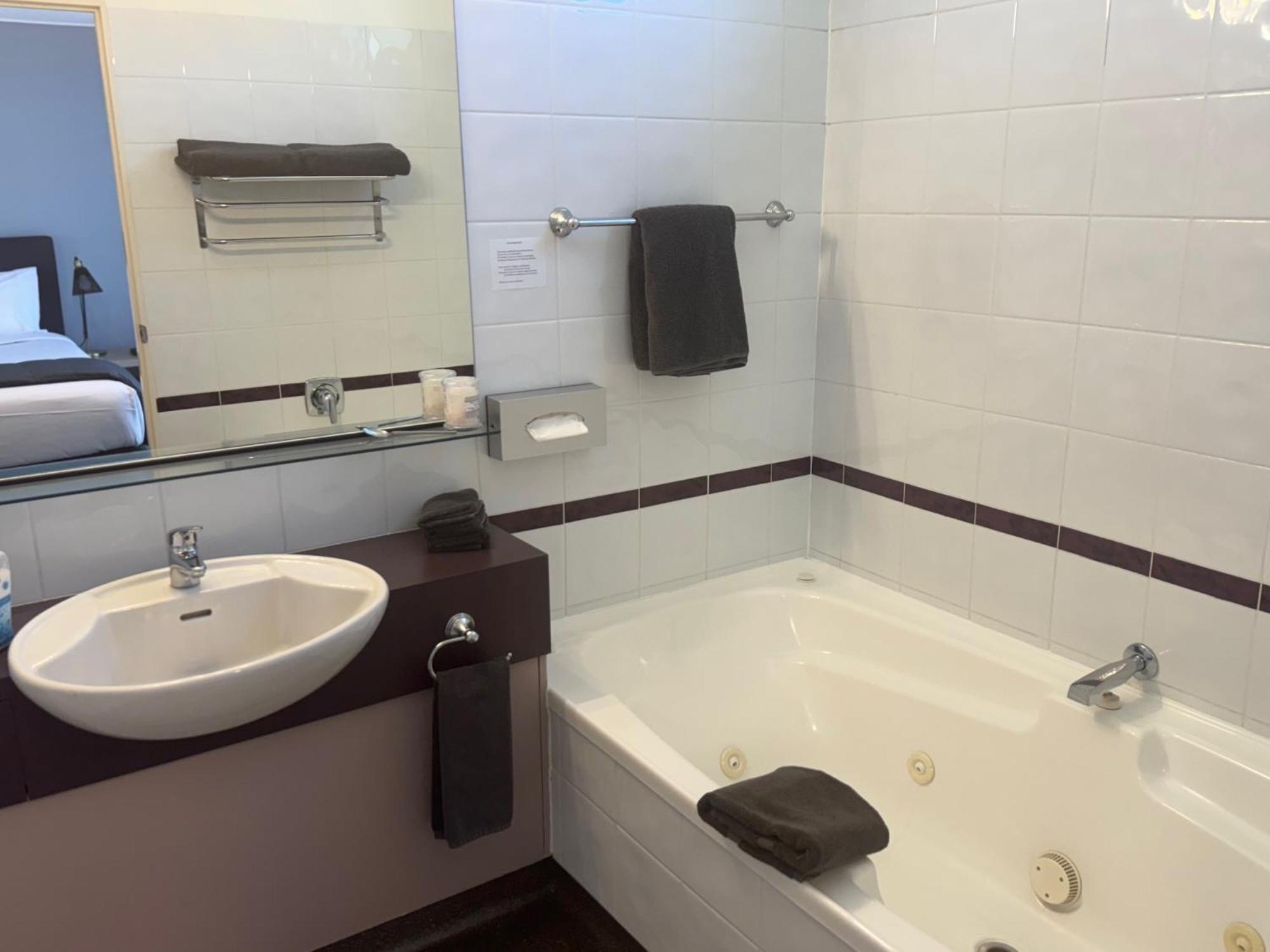 Academy Motor Inn Tauranga Bagian luar foto